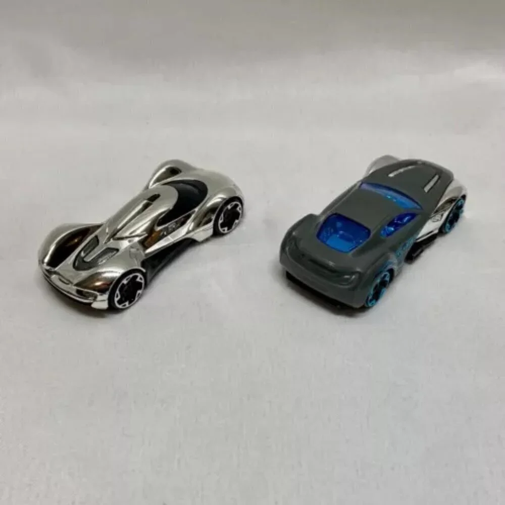 Metal Machines Scorpio & Toxic‎ 2 Lot Open Pair Loose Set 1:64 Zuru Cars EUC